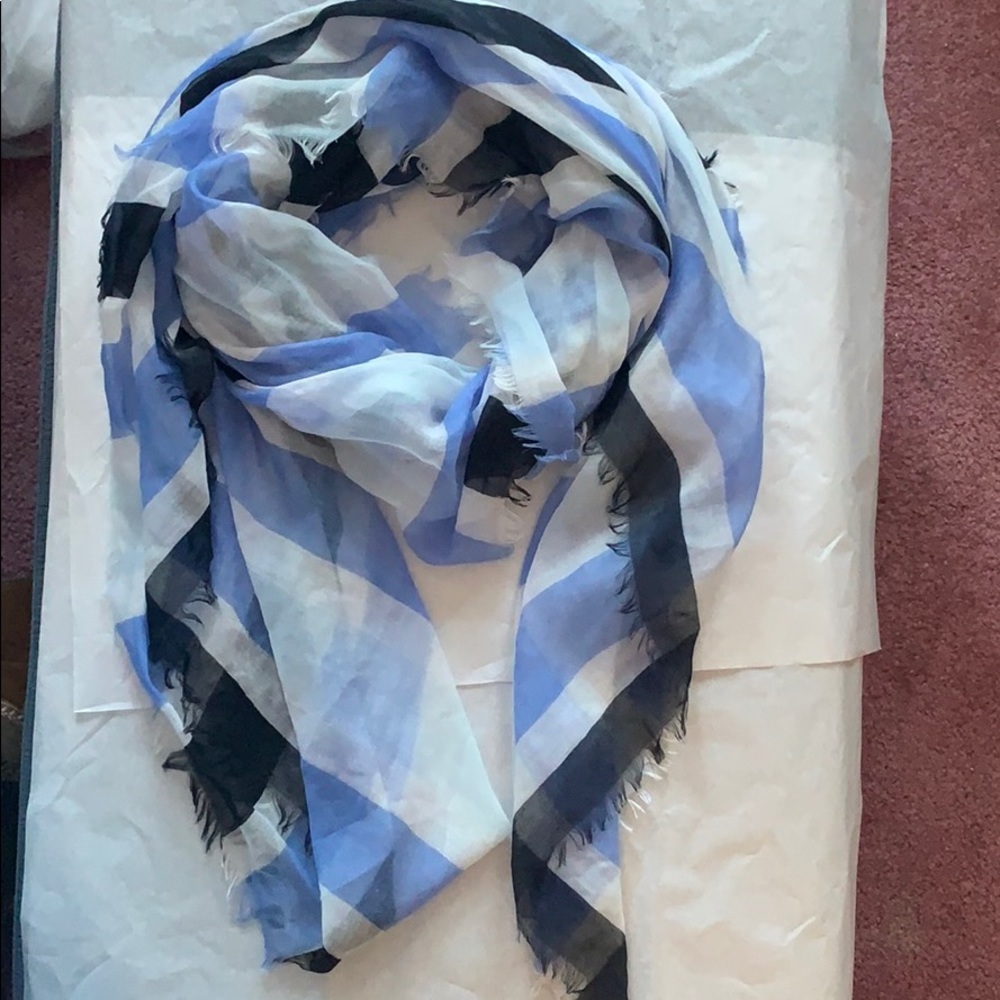 Springtime/summer scarf